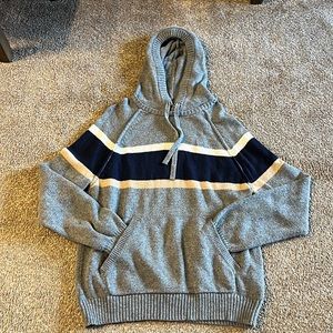 Excellent preowned condition, only were once. Made by Goodfellow in a size large